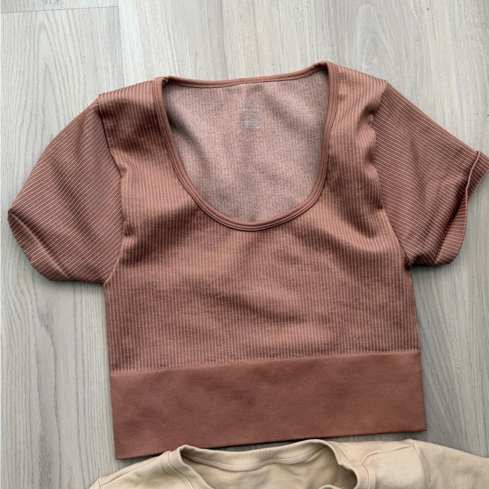 Offline by Aerie 3 Piece Top Set - Picture 4 of 4